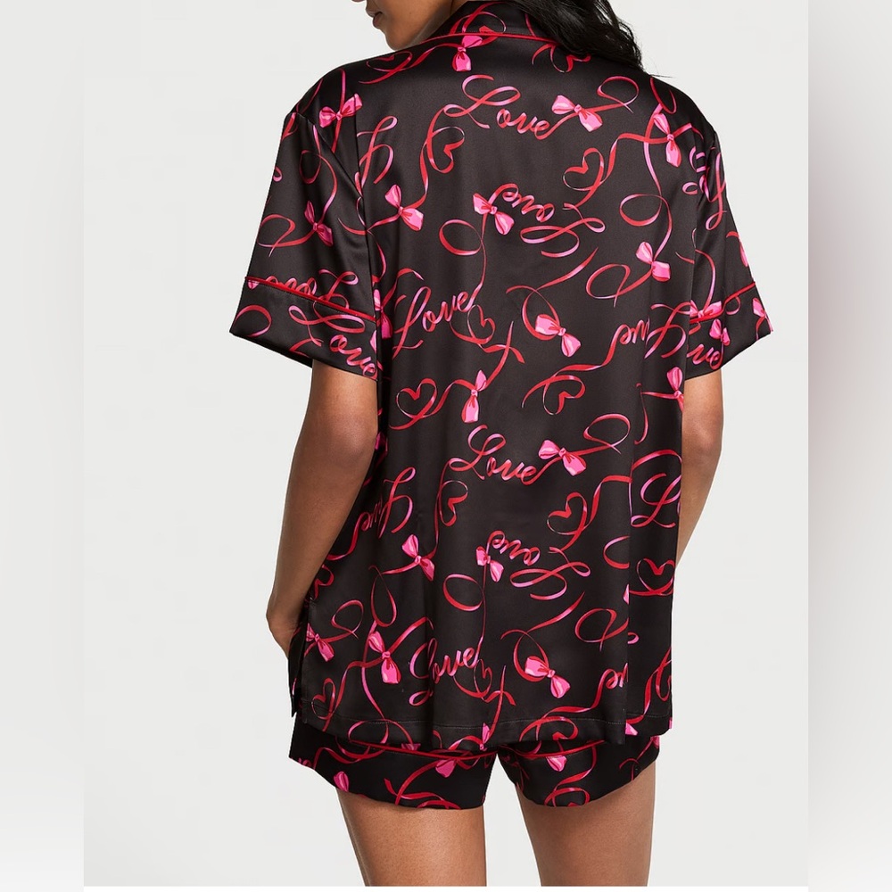 VICTORIA'S SECRET
Glazed Satin Short Pajama Set - Picture 2 of 5